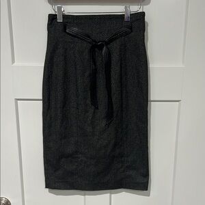 Halogen Black Knee-Length Pencil Skirt with Leather Belt Sz 2P